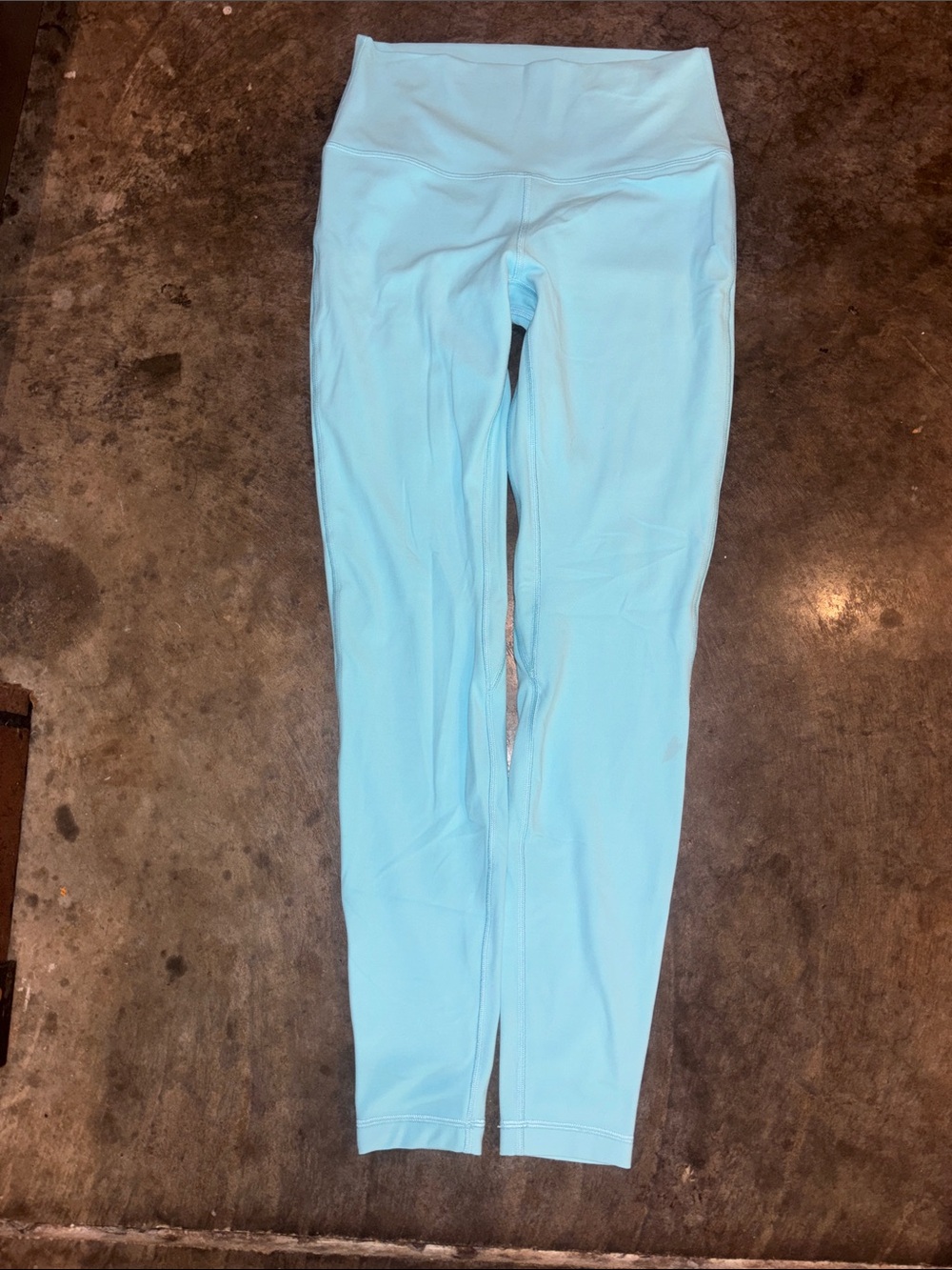 Lululemon Align High-Rise Pant 28"
Cyan Blue